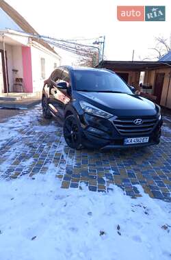 Внедорожник / Кроссовер Hyundai Tucson 2015 в Киеве