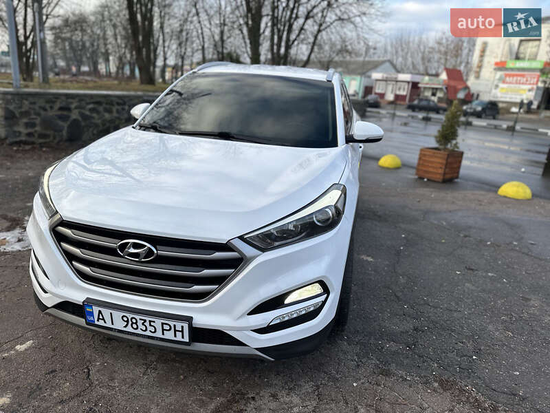 Позашляховик / Кросовер Hyundai Tucson 2016 в Чернігові