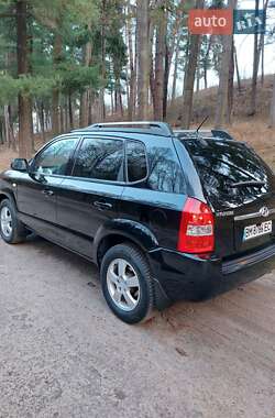 Позашляховик / Кросовер Hyundai Tucson 2005 в Тростянці