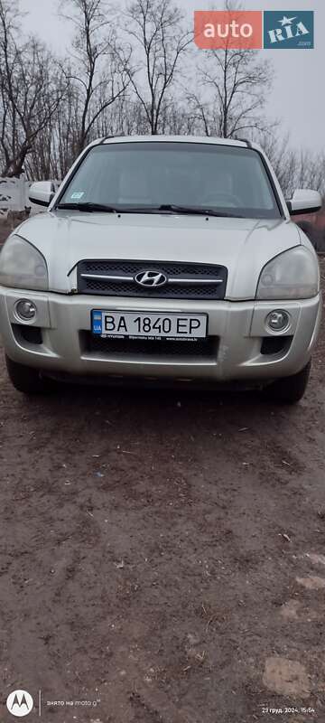Позашляховик / Кросовер Hyundai Tucson 2007 в Новій Празі