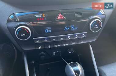 Позашляховик / Кросовер Hyundai Tucson 2018 в 