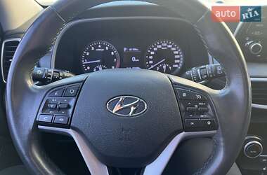Позашляховик / Кросовер Hyundai Tucson 2018 в 