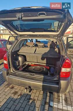 Внедорожник / Кроссовер Hyundai Tucson 2007 в 