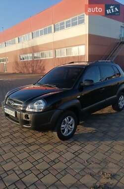 Внедорожник / Кроссовер Hyundai Tucson 2009 в Гайсине