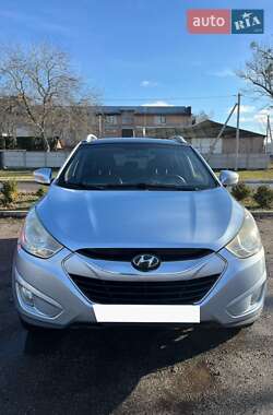 Внедорожник / Кроссовер Hyundai Tucson 2010 в 