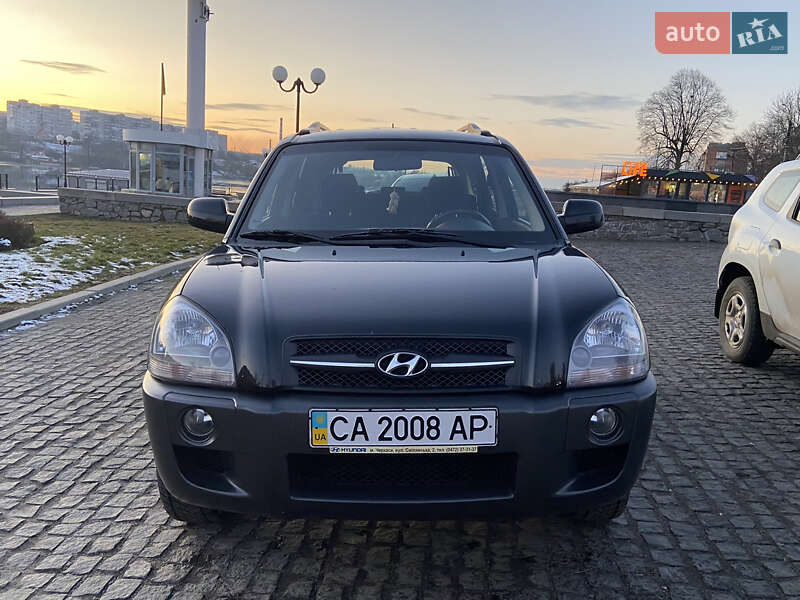 Позашляховик / Кросовер Hyundai Tucson 2008 в Умані