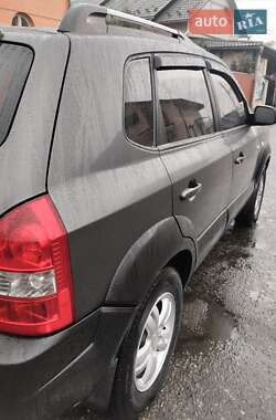Внедорожник / Кроссовер Hyundai Tucson 2008 в 