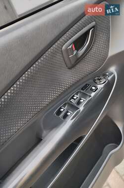 Внедорожник / Кроссовер Hyundai Tucson 2008 в 