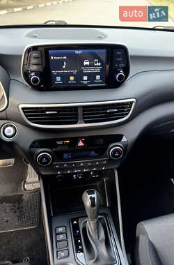 Внедорожник / Кроссовер Hyundai Tucson 2019 в 