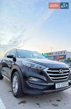 Позашляховик / Кросовер Hyundai Tucson 2016 в Києві