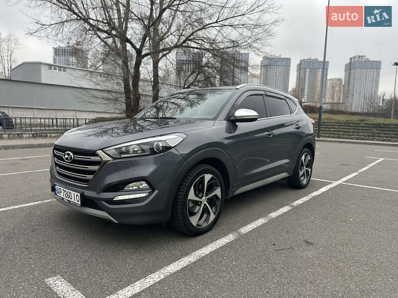 Внедорожник / Кроссовер Hyundai Tucson 2017 в 