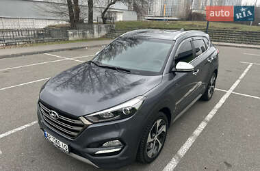 Внедорожник / Кроссовер Hyundai Tucson 2017 в 