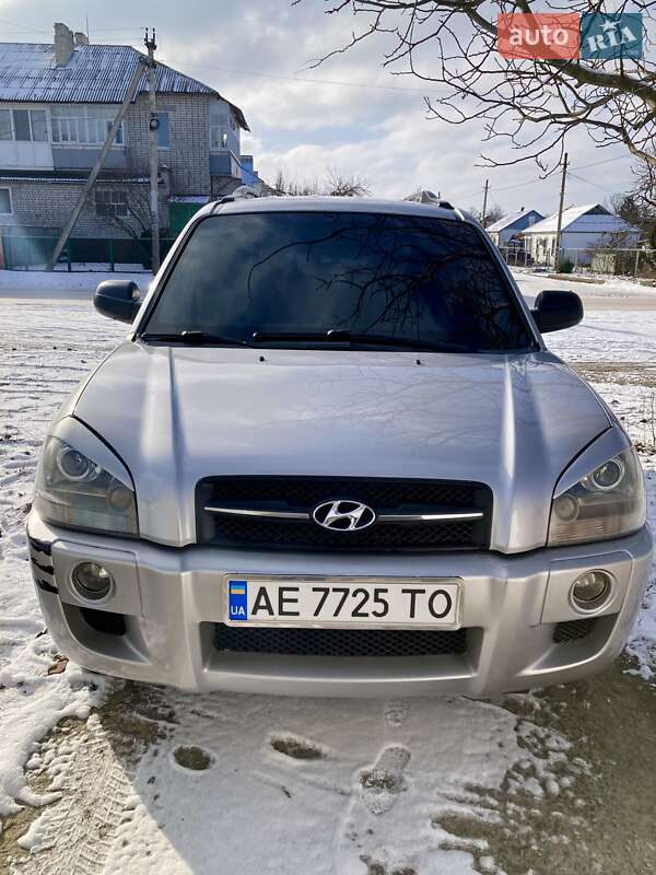 Позашляховик / Кросовер Hyundai Tucson 2005 в Вільногірську