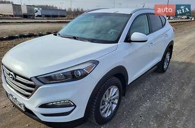 Позашляховик / Кросовер Hyundai Tucson 2016 в 