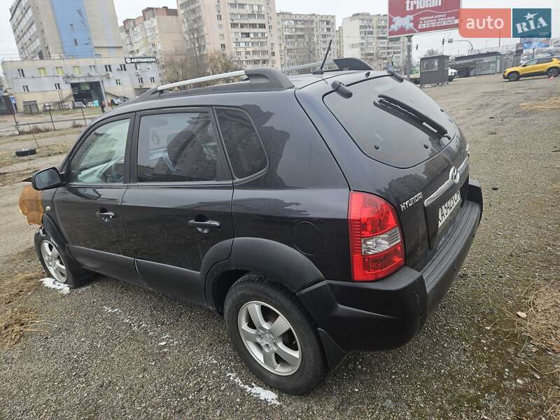 Позашляховик / Кросовер Hyundai Tucson 2008 в Києві