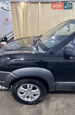 Позашляховик / Кросовер Hyundai Tucson 2008 в Києві