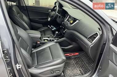 Внедорожник / Кроссовер Hyundai Tucson 2017 в 