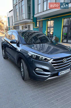 Позашляховик / Кросовер Hyundai Tucson 2016 в Житомирі