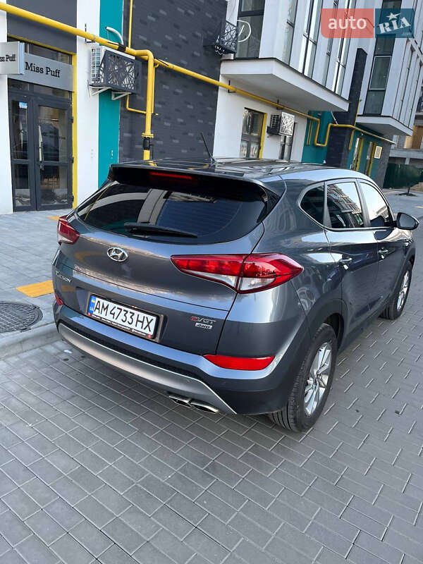 Позашляховик / Кросовер Hyundai Tucson 2016 в Житомирі