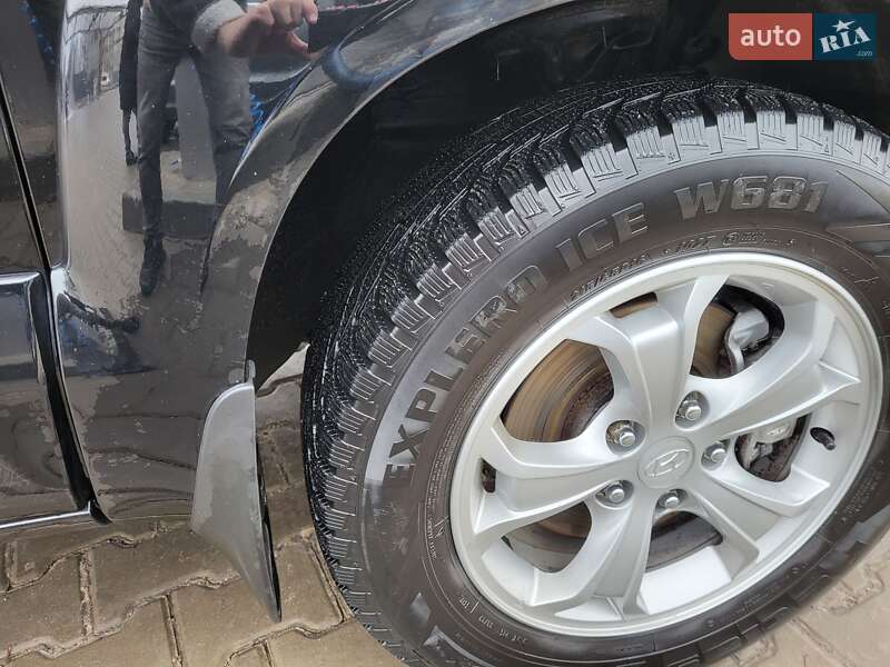 Позашляховик / Кросовер Hyundai Tucson 2009 в Житомирі