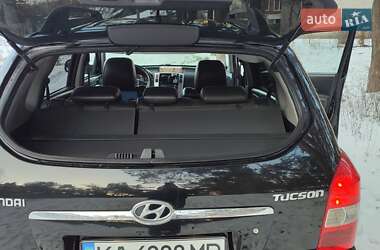 Внедорожник / Кроссовер Hyundai Tucson 2007 в 