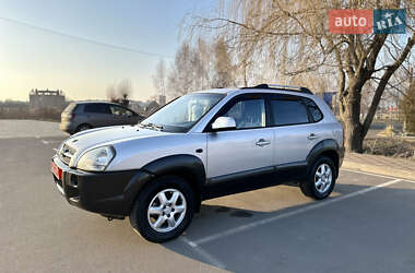 Позашляховик / Кросовер Hyundai Tucson 2006 в Здолбуніві