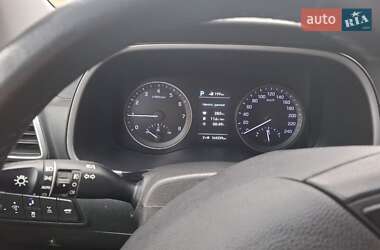 Внедорожник / Кроссовер Hyundai Tucson 2019 в 