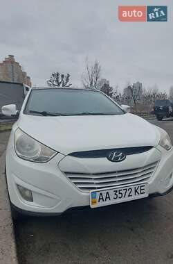 Позашляховик / Кросовер Hyundai Tucson 2010 в Києві