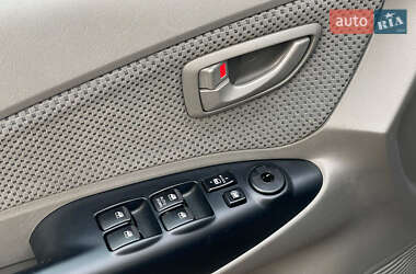 Позашляховик / Кросовер Hyundai Tucson 2008 в 