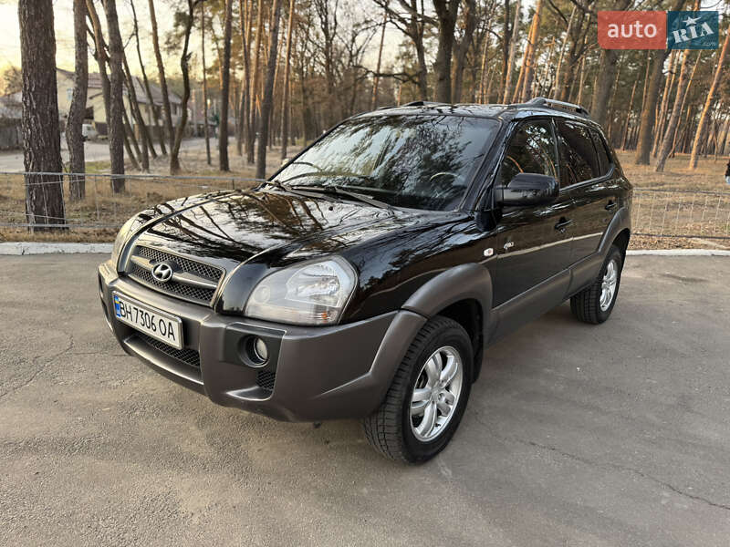 Позашляховик / Кросовер Hyundai Tucson 2007 в Києві