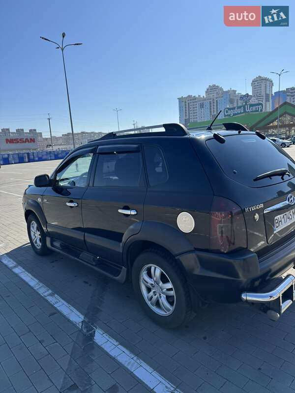 Позашляховик / Кросовер Hyundai Tucson 2006 в Одесі фото 6 Позашляховик / Кросовер Hyundai Tucson 2006 в Одесі