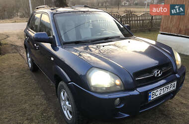 Позашляховик / Кросовер Hyundai Tucson 2004 в Східниці