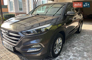 Внедорожник / Кроссовер Hyundai Tucson 2016 в 
