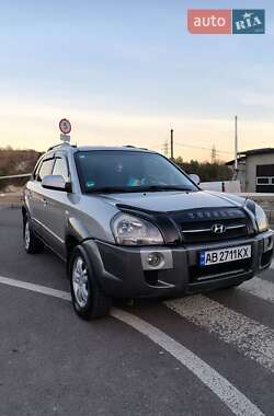 Внедорожник / Кроссовер Hyundai Tucson 2006 в 