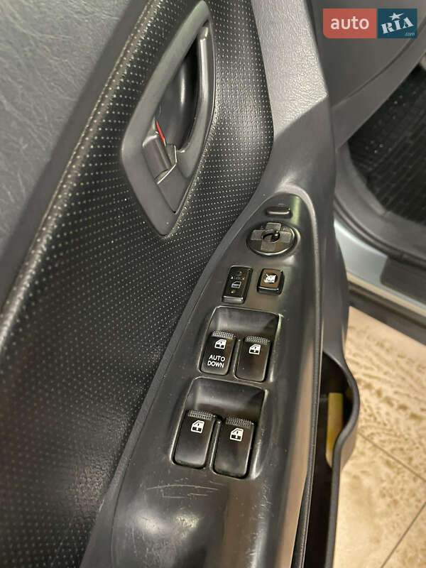 Позашляховик / Кросовер Hyundai Tucson 2008 в Гайвороні