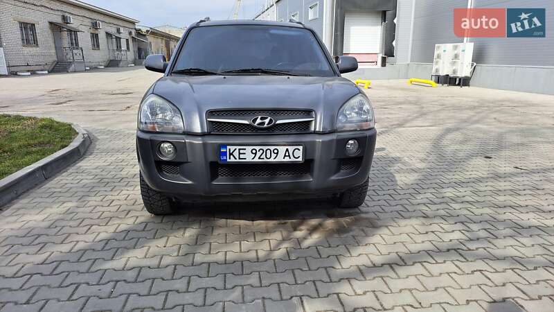Внедорожник / Кроссовер Hyundai Tucson 2008 в 
