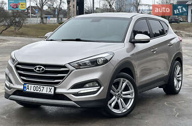 Внедорожник / Кроссовер Hyundai Tucson 2016 в 