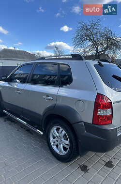 Внедорожник / Кроссовер Hyundai Tucson 2008 в 