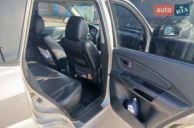 Внедорожник / Кроссовер Hyundai Tucson 2005 в 