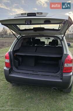 Внедорожник / Кроссовер Hyundai Tucson 2007 в 