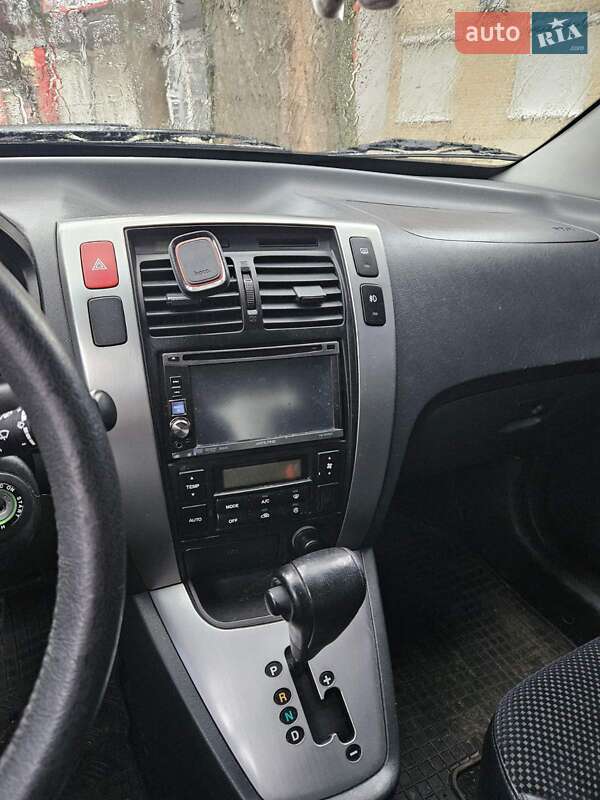 Внедорожник / Кроссовер Hyundai Tucson 2012 в Славянске