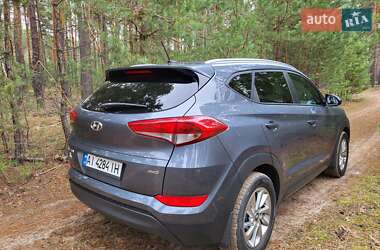 Внедорожник / Кроссовер Hyundai Tucson 2015 в 