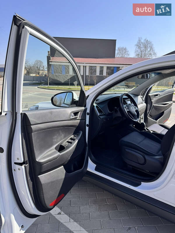 Внедорожник / Кроссовер Hyundai Tucson 2017 в Луцке фото 10 Внедорожник / Кроссовер Hyundai Tucson 2017 в Луцке