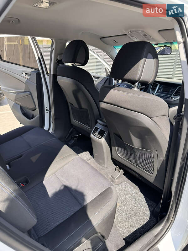 Внедорожник / Кроссовер Hyundai Tucson 2017 в Луцке фото 15 Внедорожник / Кроссовер Hyundai Tucson 2017 в Луцке