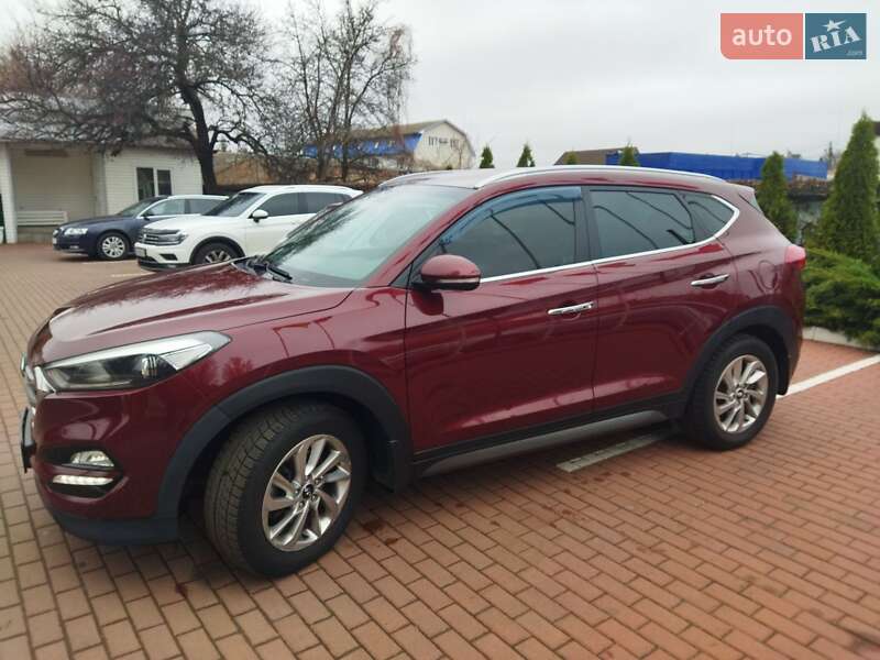 Внедорожник / Кроссовер Hyundai Tucson 2016 в Прилуках