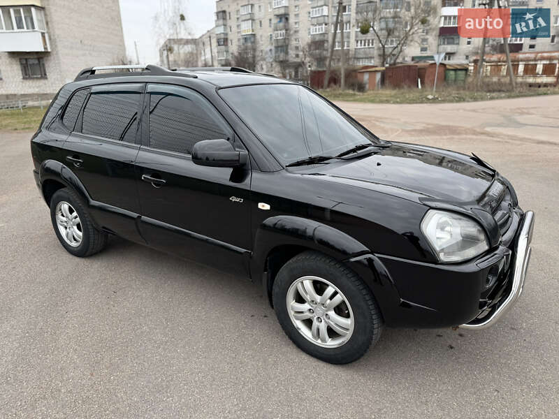 Позашляховик / Кросовер Hyundai Tucson 2007 в 