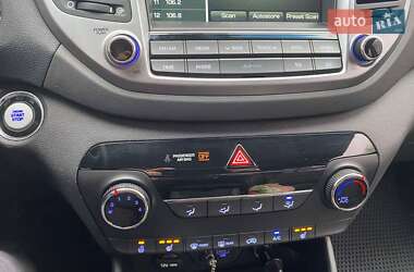 Внедорожник / Кроссовер Hyundai Tucson 2017 в 