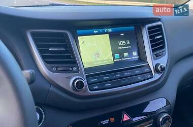 Внедорожник / Кроссовер Hyundai Tucson 2017 в 