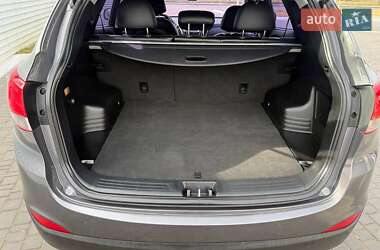 Позашляховик / Кросовер Hyundai Tucson 2011 в 