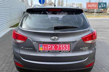 Позашляховик / Кросовер Hyundai Tucson 2011 в 